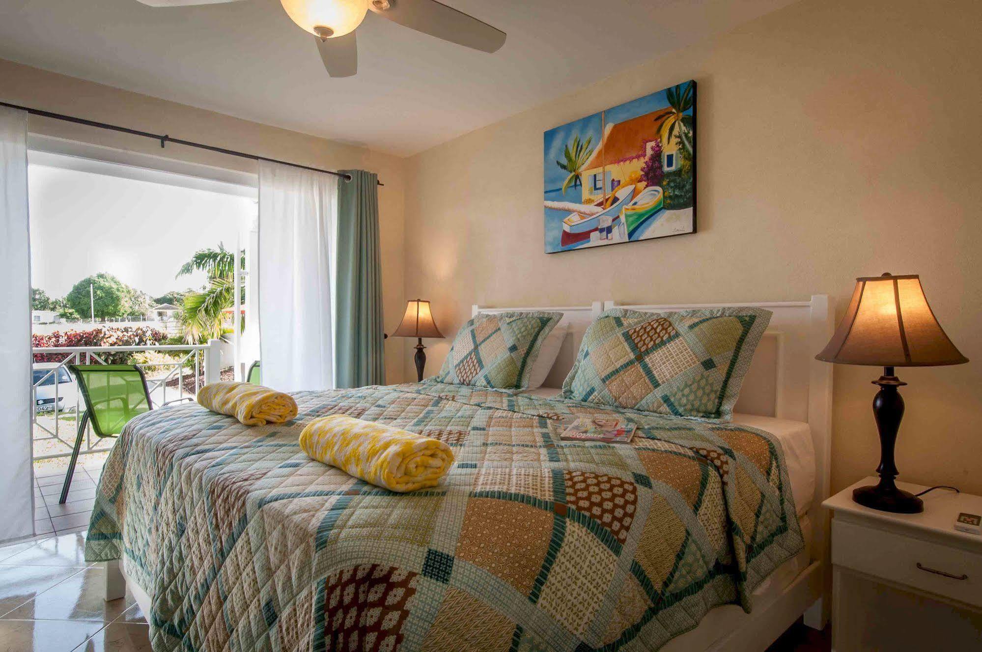 Lantana Barbados Condos Saint James Exterior photo